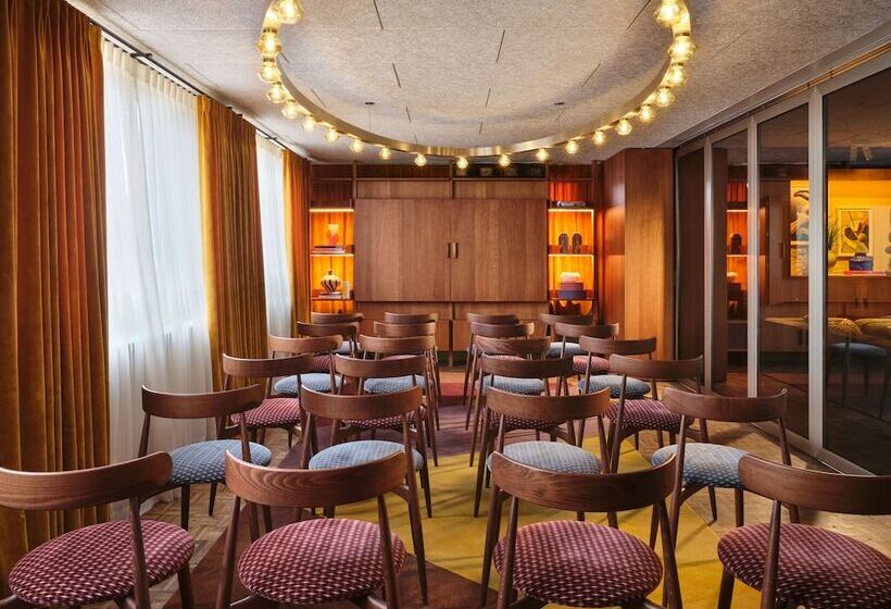 فندق The Hoxton, Lloyd Amsterdam