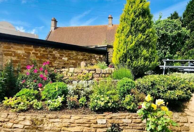 酒店 The Old Pheasant