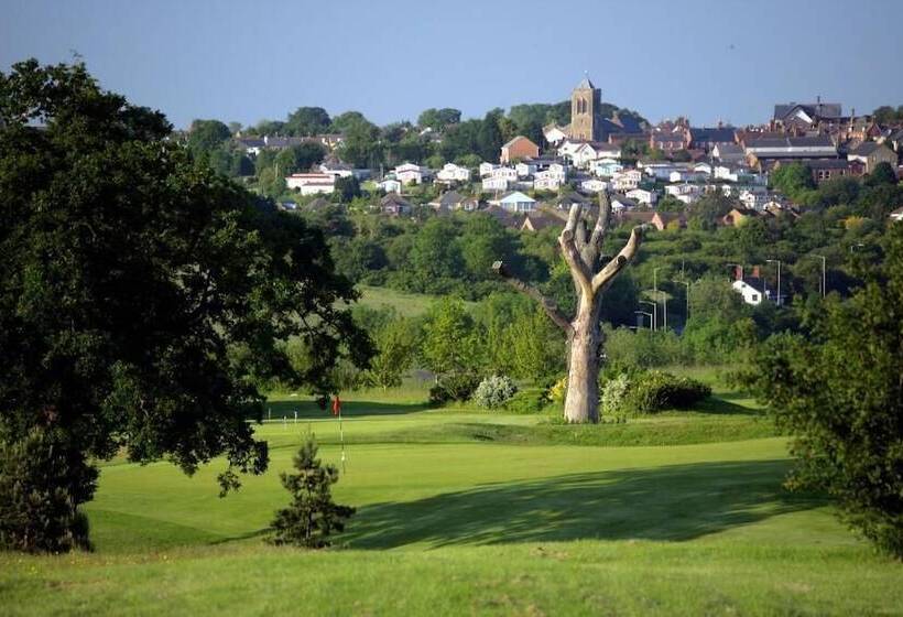 The Wiltshire Hotel, Golf And Leisure Resort