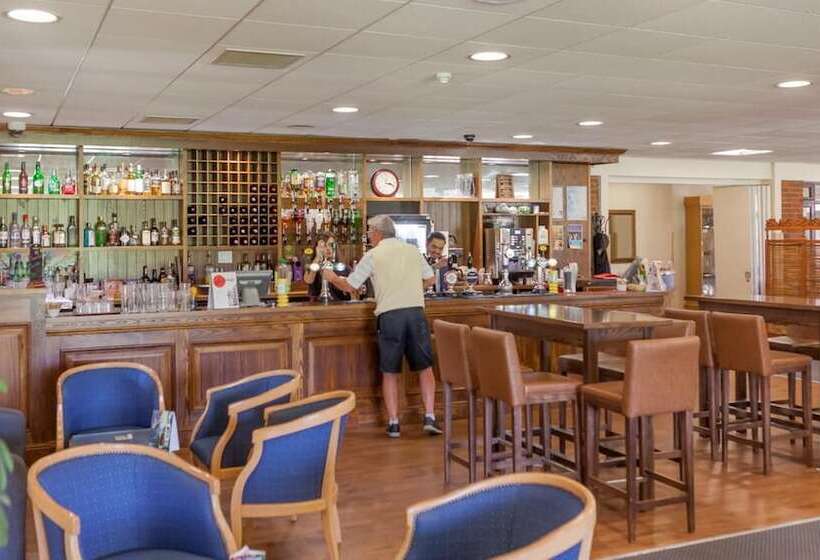 The Wiltshire Hotel, Golf And Leisure Resort