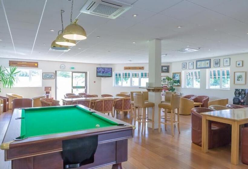 The Wiltshire Hotel, Golf And Leisure Resort