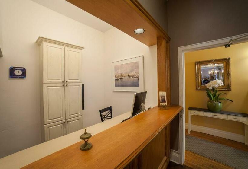 فندق The Woodlawn Inn