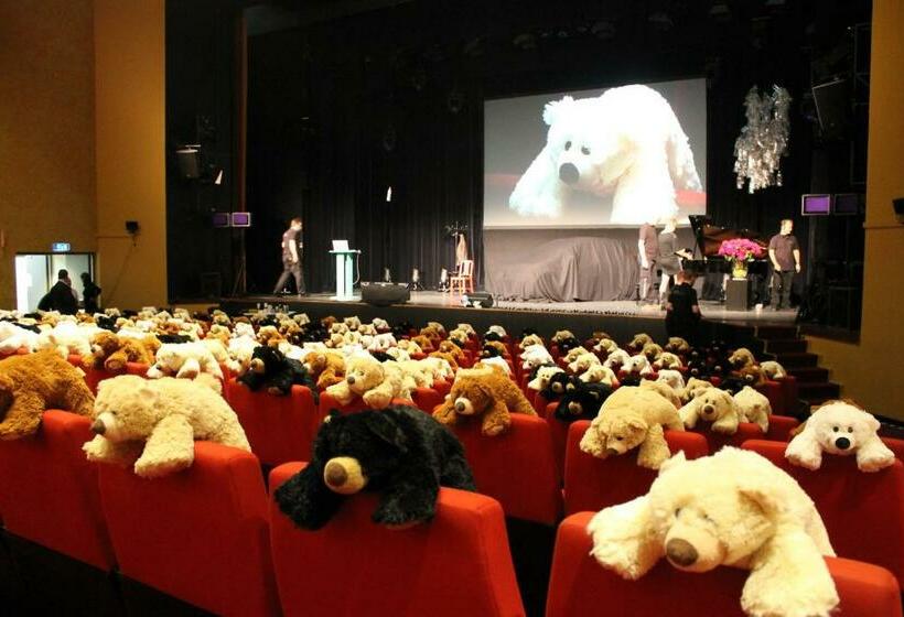 בית מלון כפרי Theater Figi