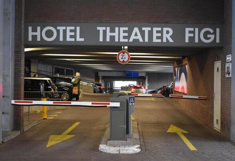 هتل Theater Figi