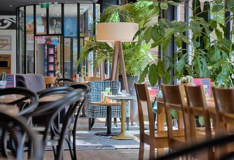 בית מלון כפרי Theater Figi