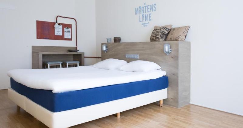 هتل Townhouse Apartments