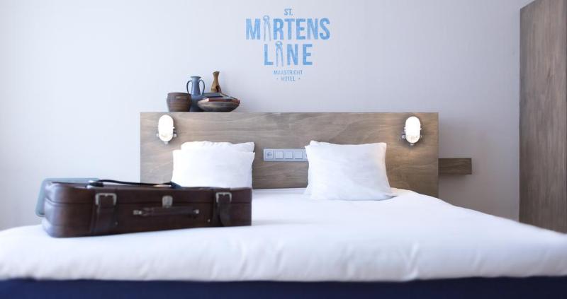 هتل Townhouse Apartments