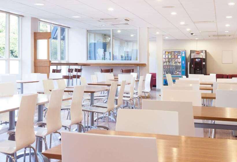 호텔 Travelodge Bournemouth