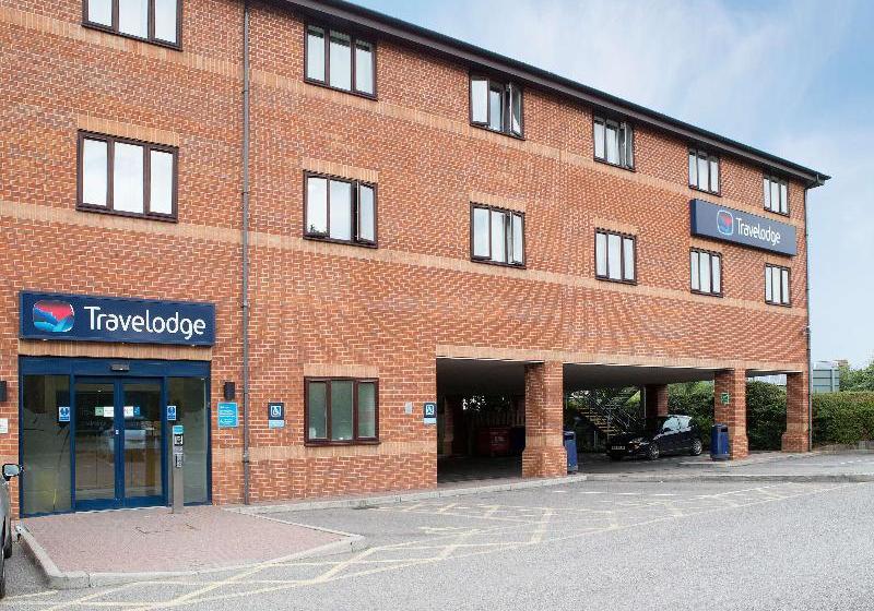 ホテル Travelodge Glastonbury