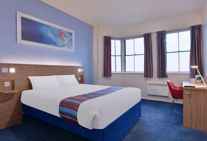ホテル Travelodge Leeds Central Vicar Lane