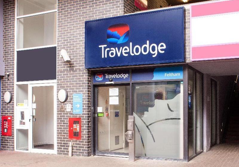 ホテル Travelodge London Feltham