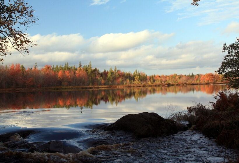 호텔 Trout Point Lodge Of Nova Scotia