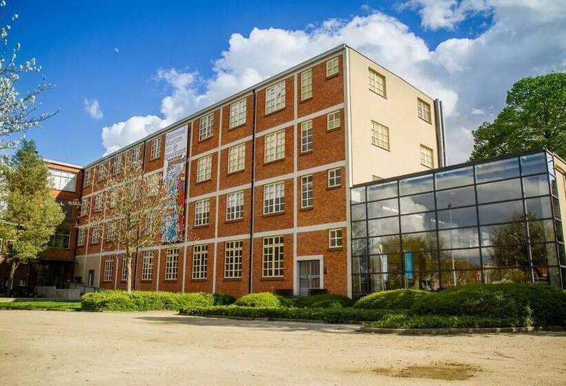 Отель Turnhout City