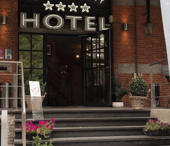 Отель Turnhout City