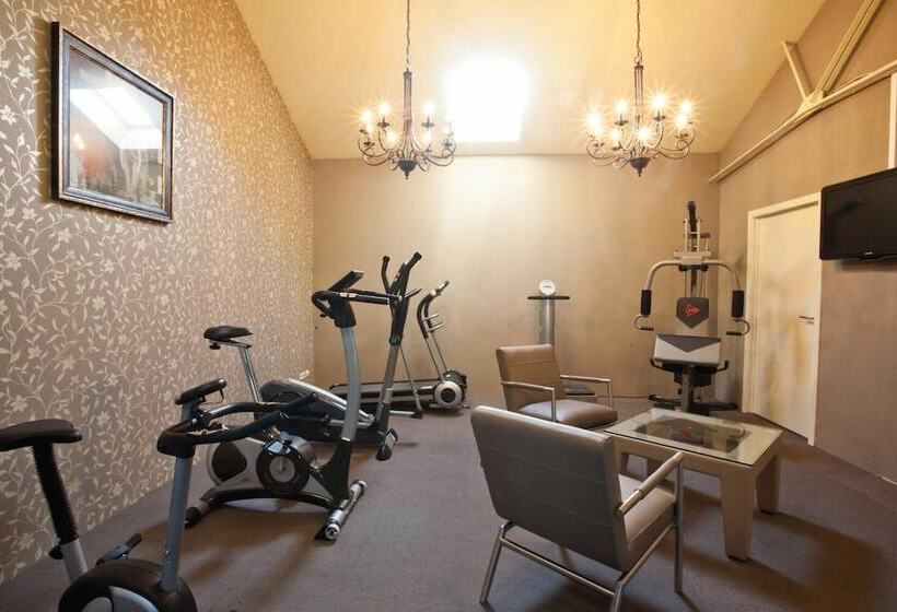 Отель Turnhout City