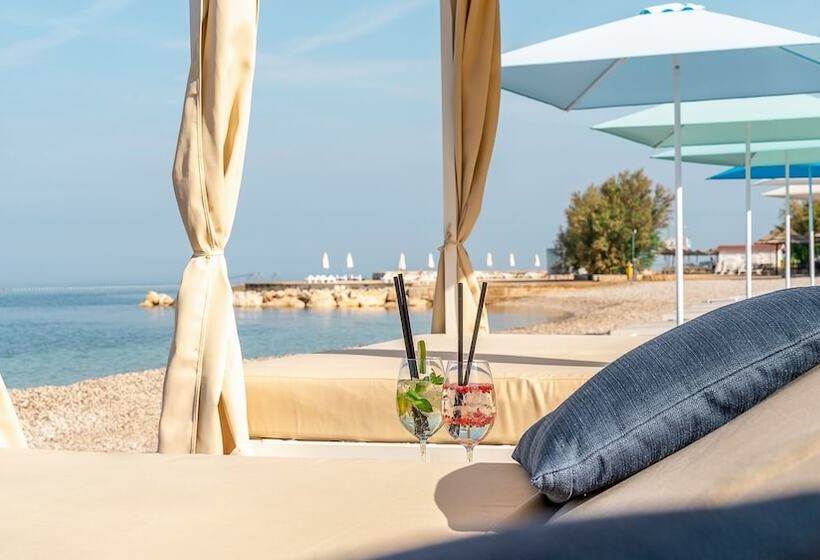 호텔 Valamar Parentino