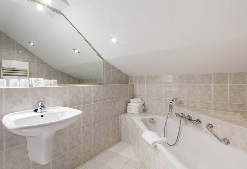 Van Der Valk Hotel Avifauna