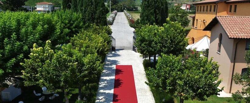 ホテル Villa Picena