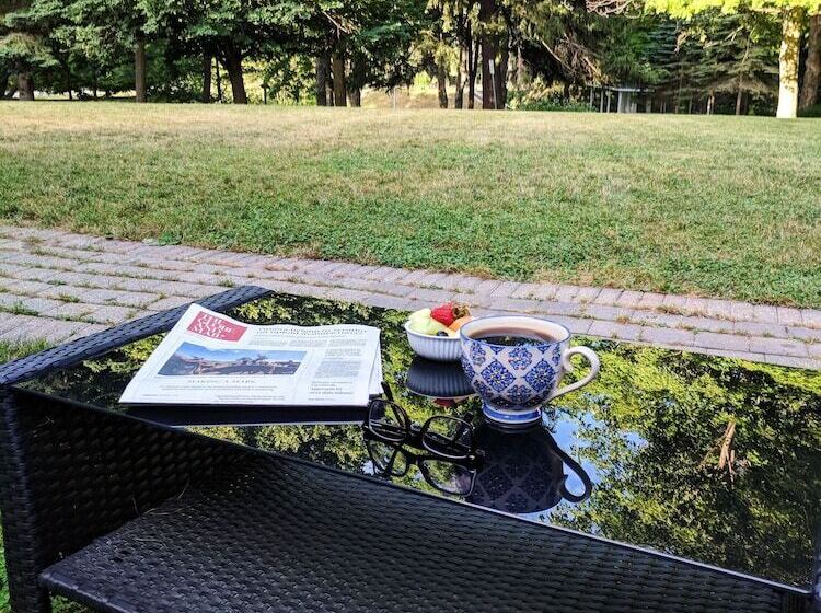 فندق Westover Inn