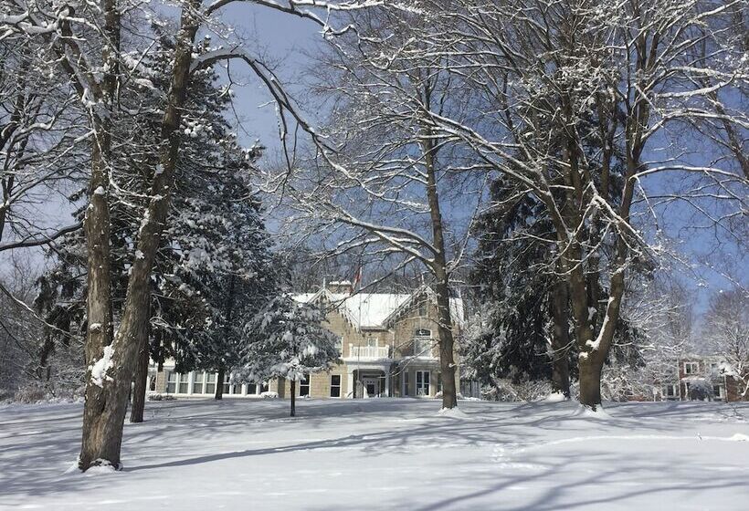 فندق Westover Inn