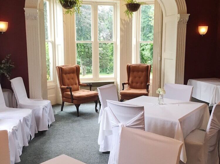 فندق Westover Inn