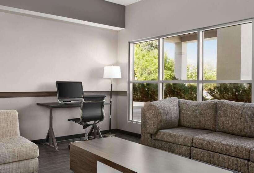 Szálloda Wingate By Wyndham Lethbridge