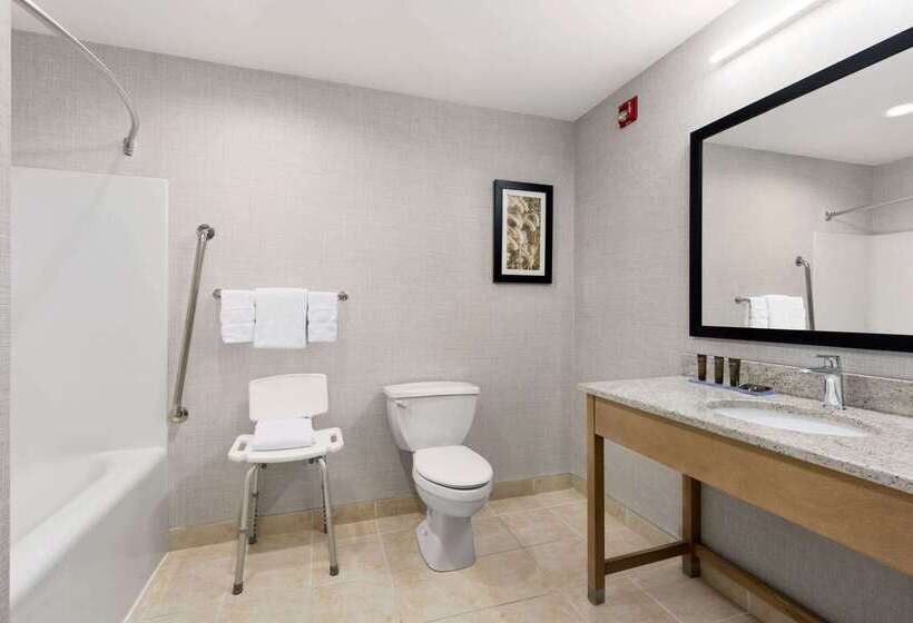 Hotel Wingate By Wyndham Lethbridge