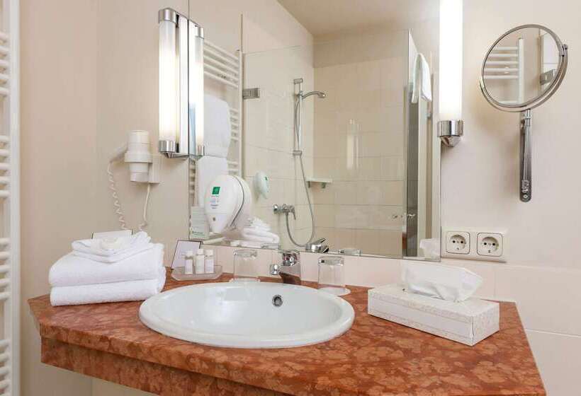 ホテル Wyndham Garden Quedlinburg Stadtschloss