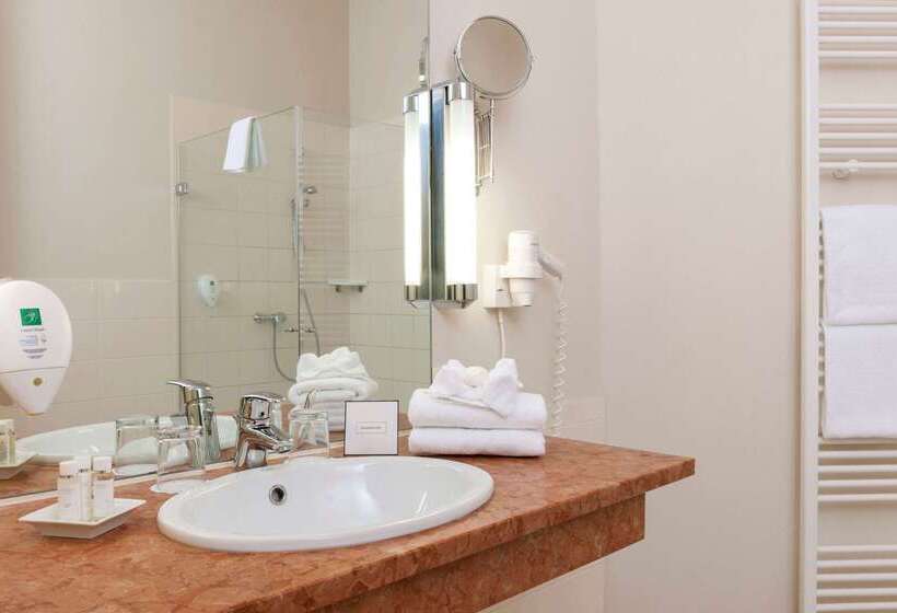 ホテル Wyndham Garden Quedlinburg Stadtschloss