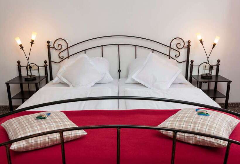 ホテル Wyndham Garden Quedlinburg Stadtschloss