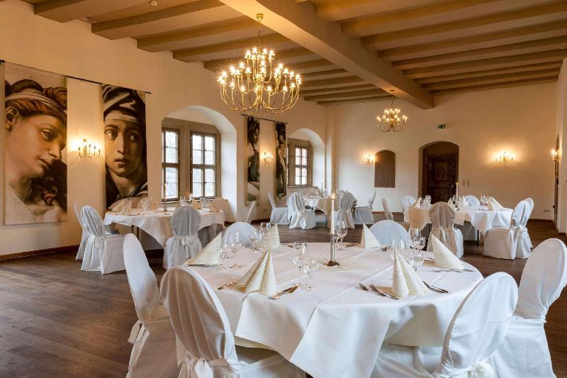 ホテル Wyndham Garden Quedlinburg Stadtschloss