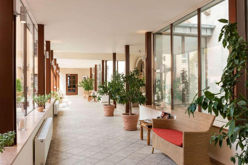 ホテル Wyndham Garden Quedlinburg Stadtschloss