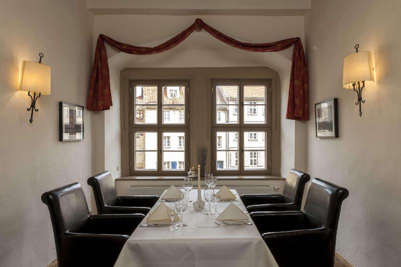 ホテル Wyndham Garden Quedlinburg Stadtschloss