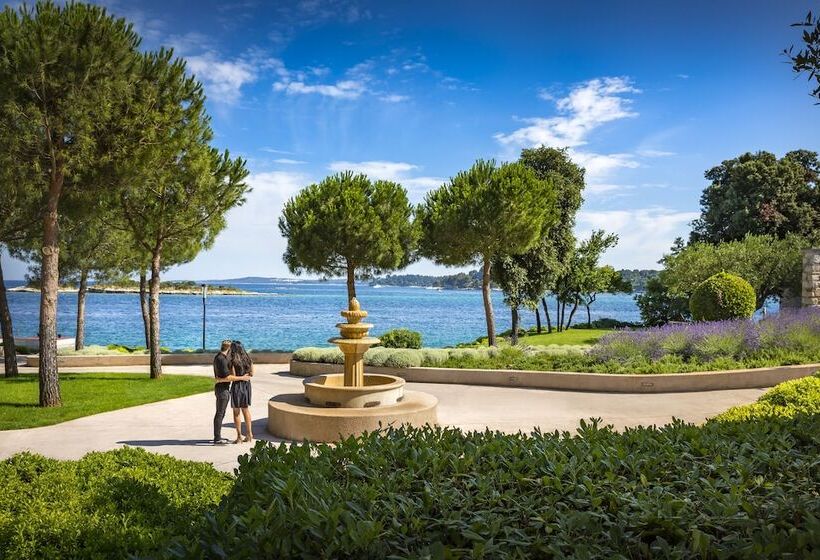 Отель Island  Istra