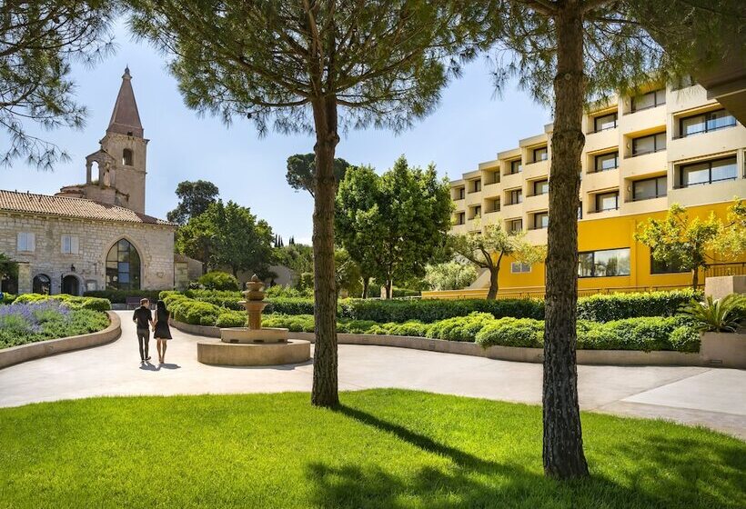 Отель Island  Istra