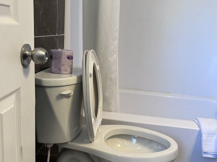 Knights Inn   Park Villa Motel, Midland