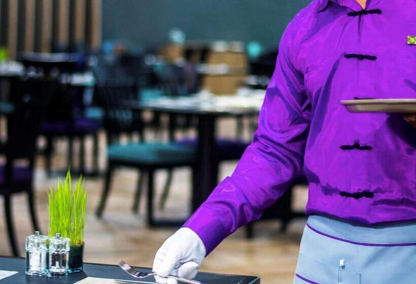 Mercure Yangon Kaba Aye