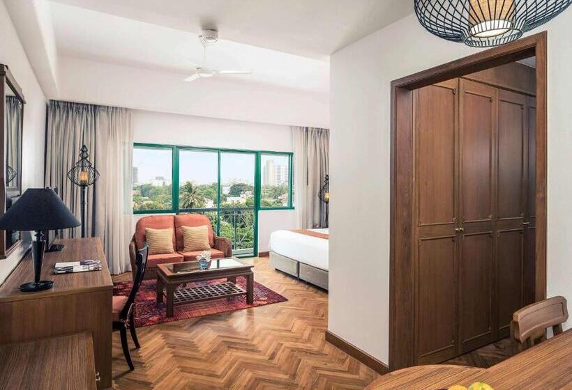 Mercure Yangon Kaba Aye
