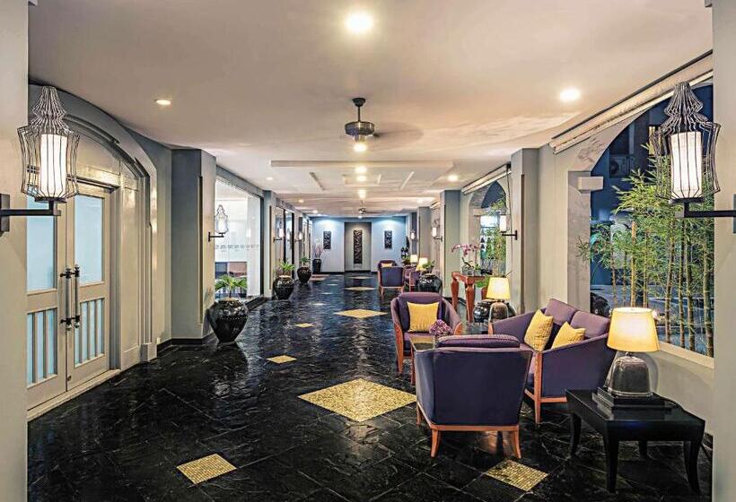 Mercure Yangon Kaba Aye