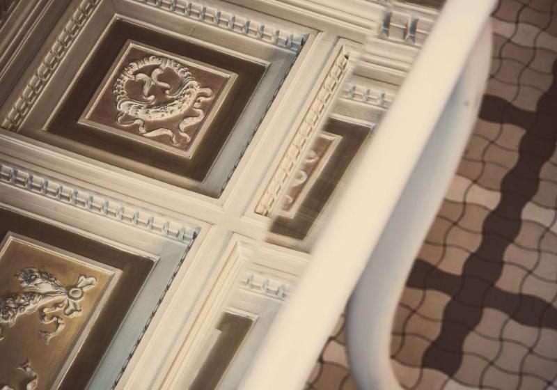 Miramare Cagliari Hotel Museo