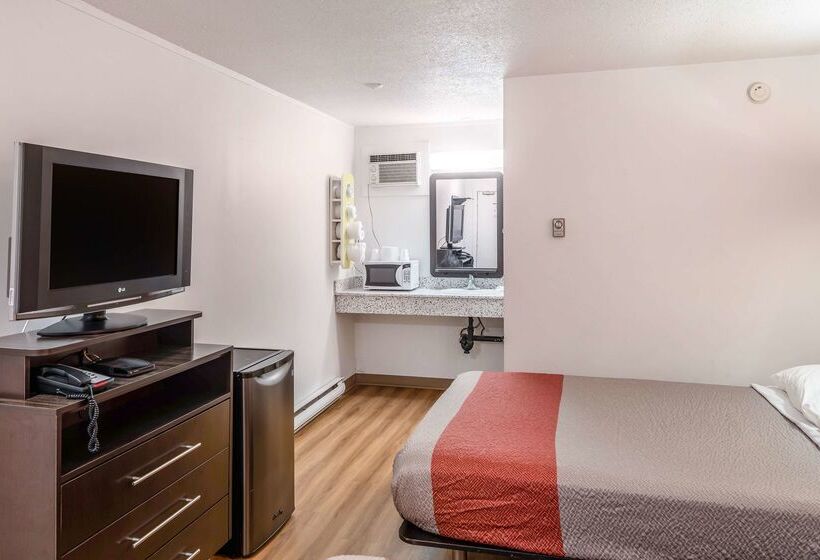 Motel 6 Kamloops, Bc