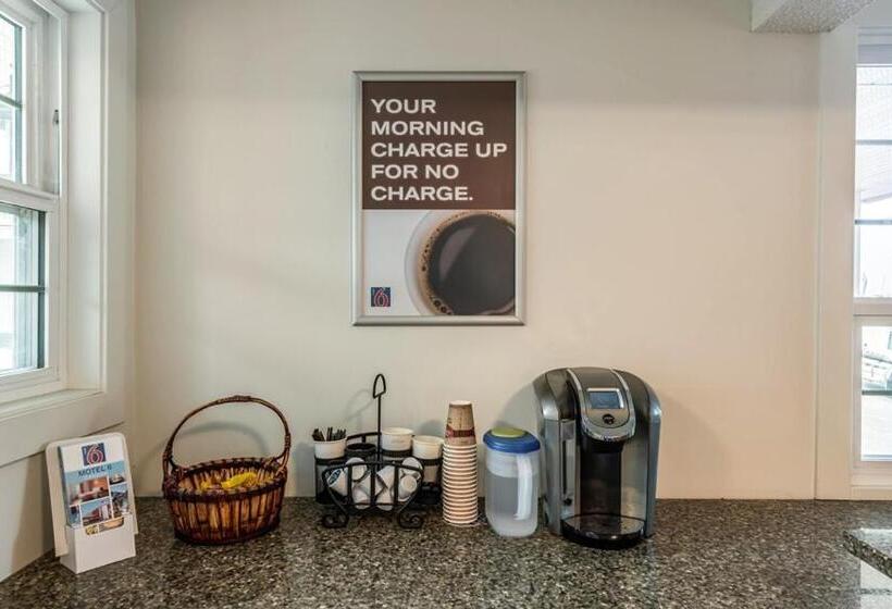 Motel 6 Kamloops, Bc