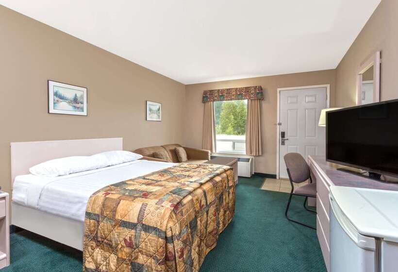 モーテル Super 8 By Wyndham Golden