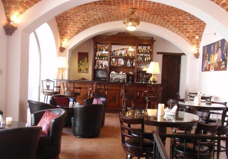 Parador Santa Maria La Real