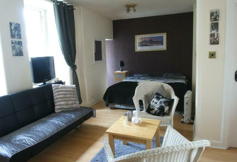 Royal Mile Group Apartments