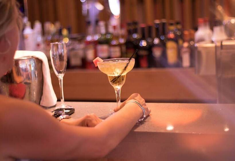 The Continental Hotel Heathrow