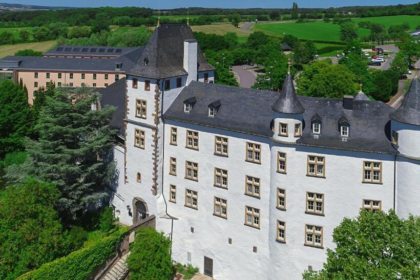 Victor S Residenz Hotel Schloss Berg