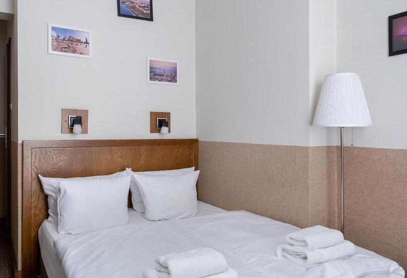 Daniel Griffin Aparthotel By Artery Hotels