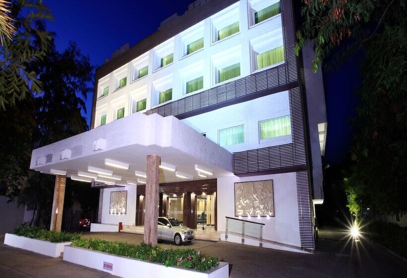 Отель Abu Palace Chennai