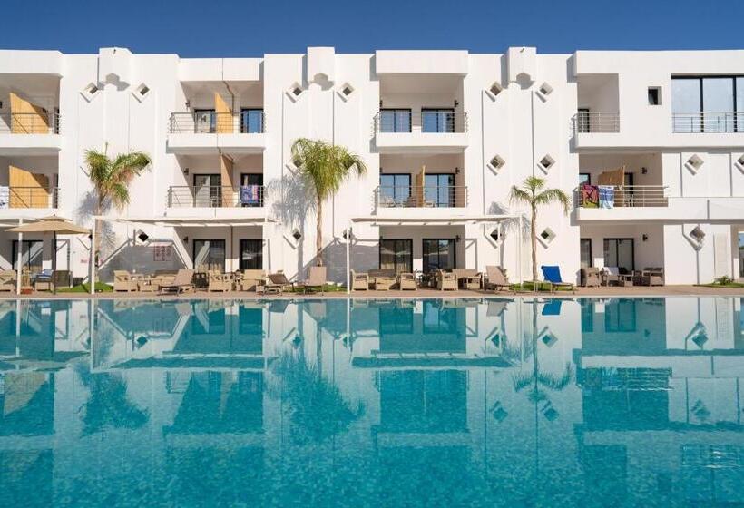 هتل Acqua Viva Village